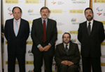 Javier Basagoiti, Jaime Lissavetzky, Juan Carlos Ramiro y Miguel Carballeda tras la firma del convenio.